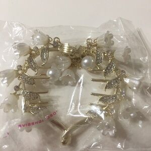 Lily of valley flower hair claw clip for hair bun